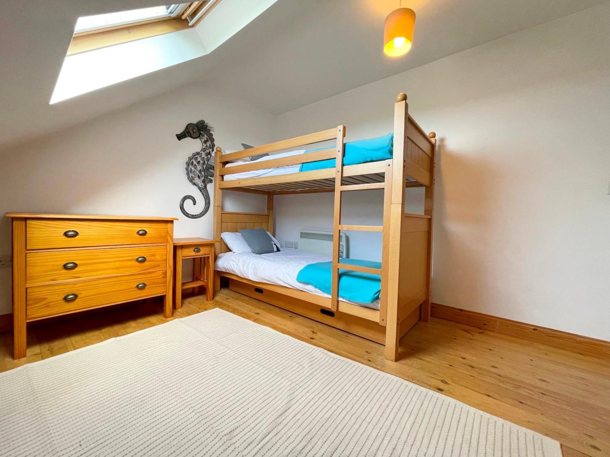 Holiday home Spacious Sleeps 6 Short Walk To Village & Stunning Views